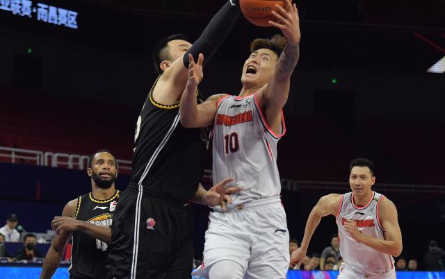 GA黄金甲体育官网-【观察】辽粤争霸见证笑与泪 两强在鏖战当中成长