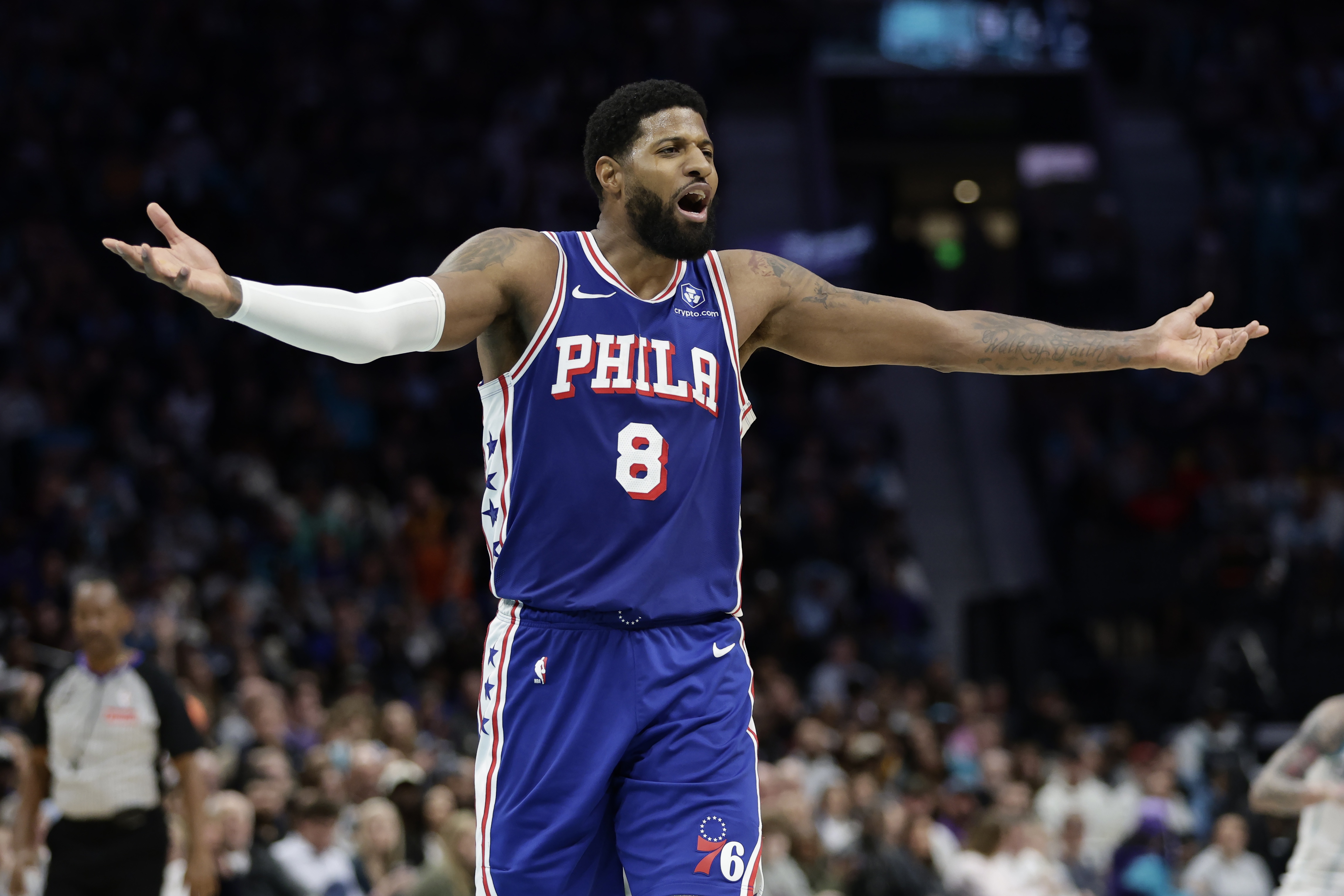 GA黄金甲体育官网-胶着时刻攻防发力！保罗·乔治19中9拿26分13板4断1帽 罚球5中4